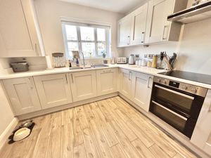 Photo 8- click for photo gallery